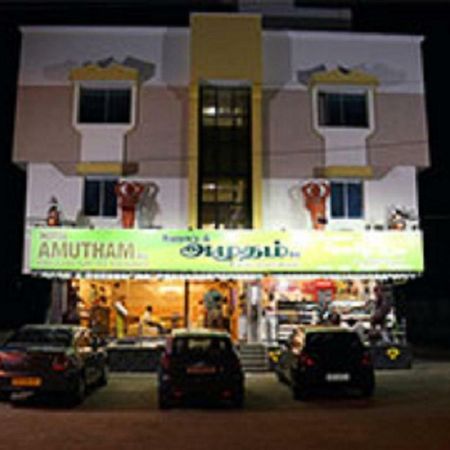 Готель Amutham Residency Tiruchirappalli Екстер'єр фото